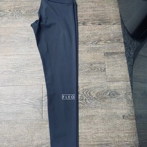 FLEO Parisian night silky silks